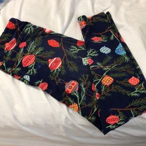 LuLaRoe TC Christmas Leggings